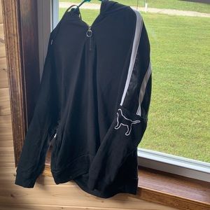 Woman’s pink vs sweatshirt